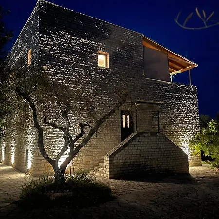 Hotel Stone House 4*